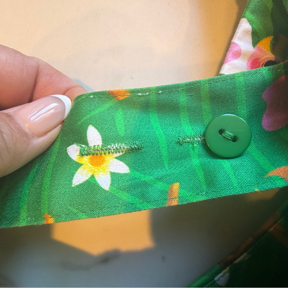New with tags- Disney Enchanted Tiki Room Tropical Green Dress 3x Plus size - Picture 7 of 9
